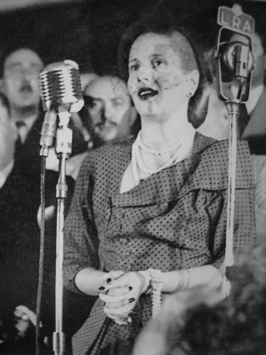 Eva-Perón-esposa-de-Juan-Domingo-Perón